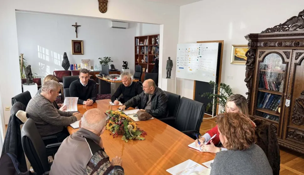 Vinkovci - penzići i gradska uprava, prosinac 2025.