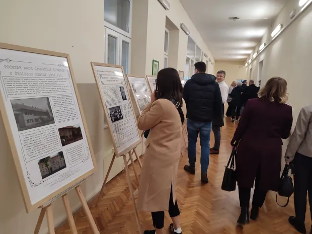 Izložba o Gimnazijifoto: Marija Lešić Omerović