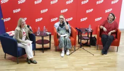 Zagreb, 20.09.2025.-  Okrugli stol u povodu Nacionalnog dana borbe protiv nasilja nad ženama u prganizaciji SDP-a. Na fotografiji predsjednica Foruma žena SDP-a Sandra Krpan, pravobraniteljica za ravnopravnost spolova Višnja Ljubičić, Marija Lugarić.foto HINA/ Admir BULJUBAŠIĆ/ abu