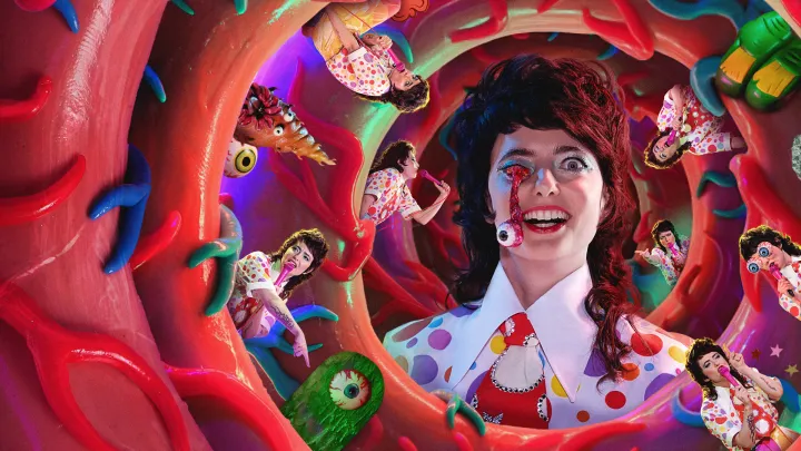  "Sarah Squirm: Uživo glavom i bradom"