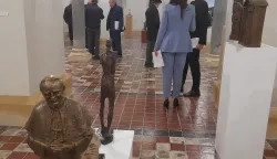 Izložba Damira Mataušićeva izložba u kripti sv. Petra