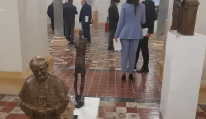 Izložba Damira Mataušićeva izložba u kripti sv. Petra