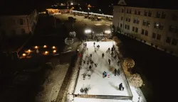 ĐakovoĐakovačko klizalište proteklih godina bilo je na Strossmayerovom trgu