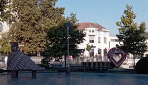 Središte Vukovara, Trg RH i pješačka zona