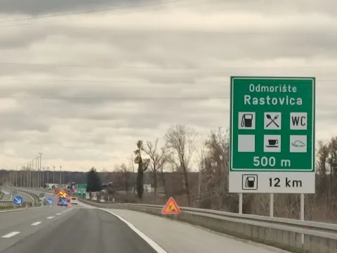 Obnovljivi izvori energije u cestovnoj infrastrukturi: Uz autocestu kraj Županje na tri će hektara niknuti solarna elektrana