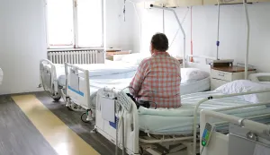 Osijek, 03. 11. 2025., slobodnjak, slobodnjaci, pacijent, bolnica, bolnički krevet; pacijent na odjelu; bolnička soba, zdravstvo, liječenje, KBC SNIMIO BRUNO JOBST