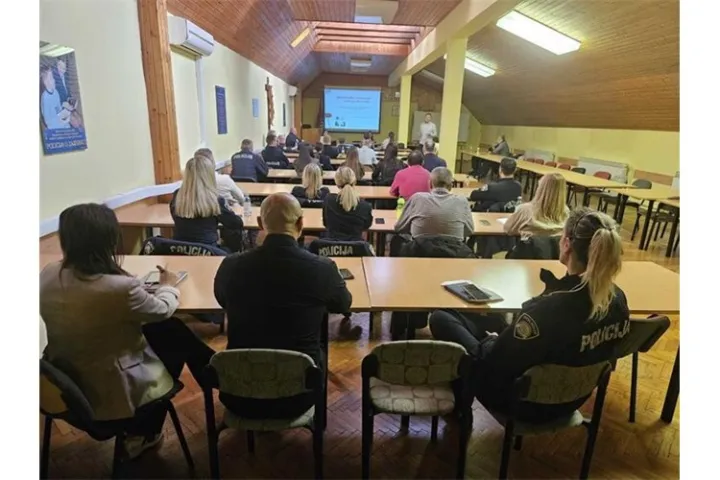 Policija: Obilježen Međunarodni dan borbe protiv nasilja nad ženama, studeni 2025PU OBŽ, edukacija, nasilje, žene
