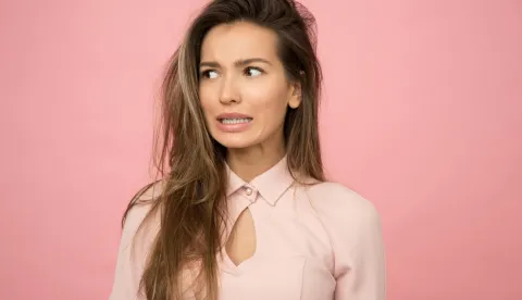 Frizura, razdjeljak, kosa, osvježavanje izgleda, njega. moda, studeni 2025