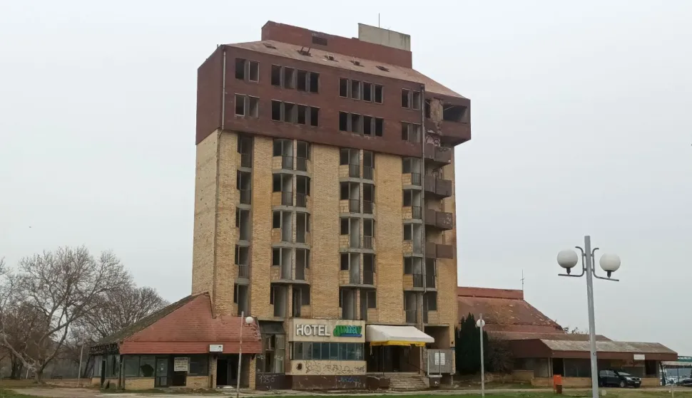 Bivši hotel Dunav u središtu Vukovara