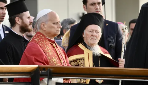 epa12554993 Pope Leo XIV (L) and Bartholomew I, Ecumenical Patriarch of Constantinople, attend an ecumenical prayer meeting near the archaeological excavation site of the ancient Basilica of Saint Neophytos in Iznik, Nicea, Turkey, 28 November 2025. Pope Leo XIV is on his first apostolic journey outside Italy since his election as pontiff, visiting Turkey and Lebanon from 27 November to 02 December. EPA/ALESSANDRO DI MEO
