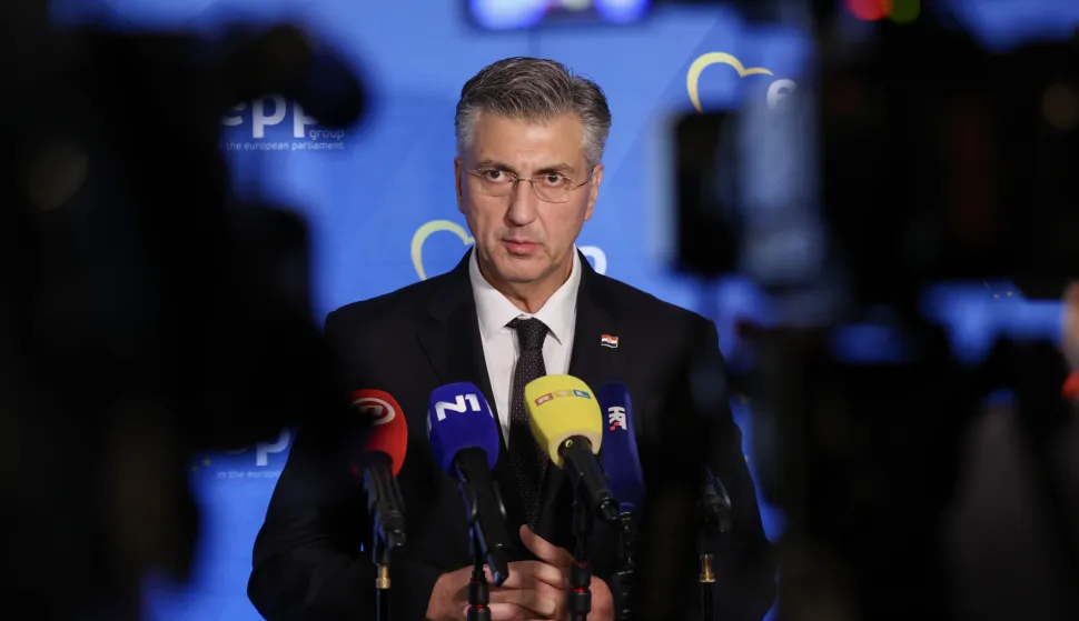 Zagreb, 28.11.2025 - Konferencija Europske pučke stranke (EPP) o novom višegodišnjem europskom proračunu. Na slici premijer Anderej Plenković dao je izjavu za medije.foto HINA/ Damir SENČAR/ ds