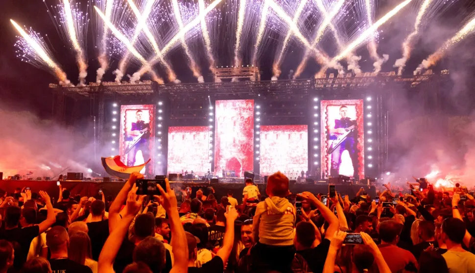 Sinj, 04.08.2025. - Marko Perković Thompson održao koncert na ispunjenom sinjskom Hipodromu.foto HINA/ Miroslav Lelas/ lm