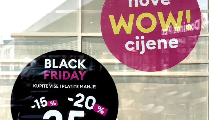 Osijek, 28. 11. 2025., Crni petak, Black friday, popust, sniženjaSNIMIO BRUNO JOBST
