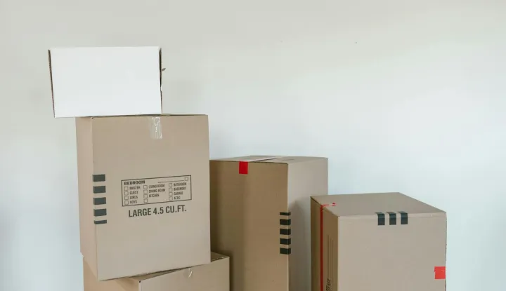 &Scaron;to se događa s paketima koji nikada ne stignu na svoje odredi&scaron;te? Upravo to može&scaron; saznati od 8. do 13. prosinca u Portanovi Osijek, gdje Mystery Lux donosi iskustvo otkrivanja sadržaja likvidacijskih i neisporučenih paketa &ndash; uživo i bez spoilera.