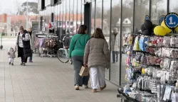 Osijek, 28. 11. 2025., Crni petak, Black friday, popust, sniženja, kupovina, kupovna moćSNIMIO BRUNO JOBST