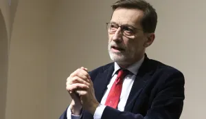 Osijek, 20. 02. 2025, Klub knjižare Nova. Razgovor s Mirom Gavranom.snimio GOJKO MITIĆ