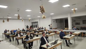 Ad hoc rebalans đakovačkog proračuna zbog potpora gospodarstvu, dio oporbe napustio sjednicu