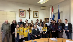 SLAVONSKI BROD - U povodu Međunarodnog dana osoba s invaliditetom u gradskoj je upravi održana svečana sjednica Povjerenstva za osobe s invaliditetomprosinac 2025.