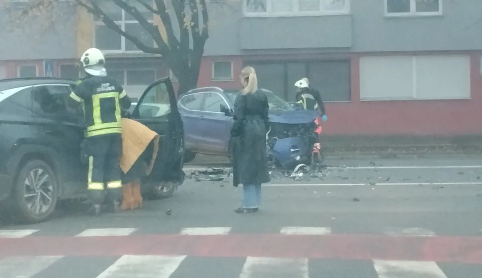 Prometna nesreća na raskrižju Vukovarske i Vijenca Ivana Meštovića