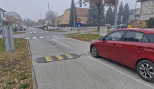 Crna točka: Usporen promet u Zvonimirovoj i Ulici sv. Martina