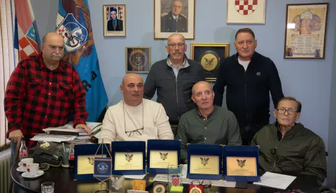 Osijek, 4. 10. 2025., Hvidra, dodjela priznanja povodom obljetnice obrane Osijekapriznanja; hvidra; branitelji; obljetnica