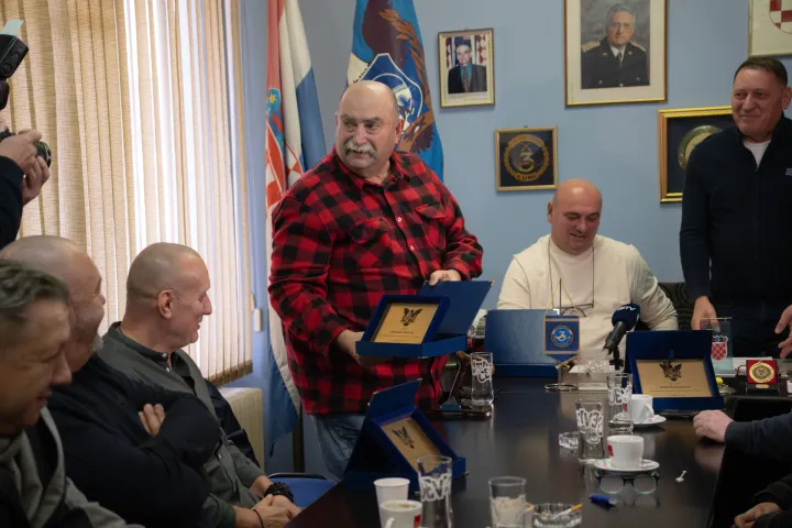 Osijek, 4. 10. 2025., Hvidra, dodjela priznanja povodom obljetnice obrane Osijekapriznanja; hvidra; branitelji; obljetnica