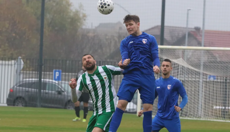 Vardarac, 08. 11. 2025, Vardarac, Igrali&scaron;te, V Arena, nogomet. Vardarac - Slavonija (Požega), Treća NL Istok.snimio GOJKO MITIĆ