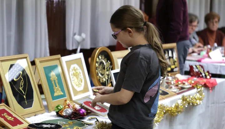Osijek, 05. 12. 2025., K. P. Svačića 37, &Scaron;kokačka grana, manifestacija, &scaron;okački suveniri, izbor najboljeg suvenira - zlatovezSNIMIO BRUNO JOBST