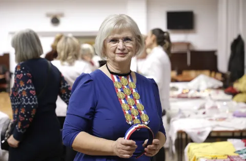 Osijek, 05. 12. 2025., K. P. Svačića 37, Škokačka grana, manifestacija, šokački suveniri, izbor najboljeg suvenira - zlatovez, Ljubica PilipovićSNIMIO BRUNO JOBST