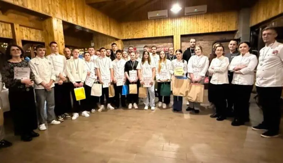 kuharski kup zlatna jabuka