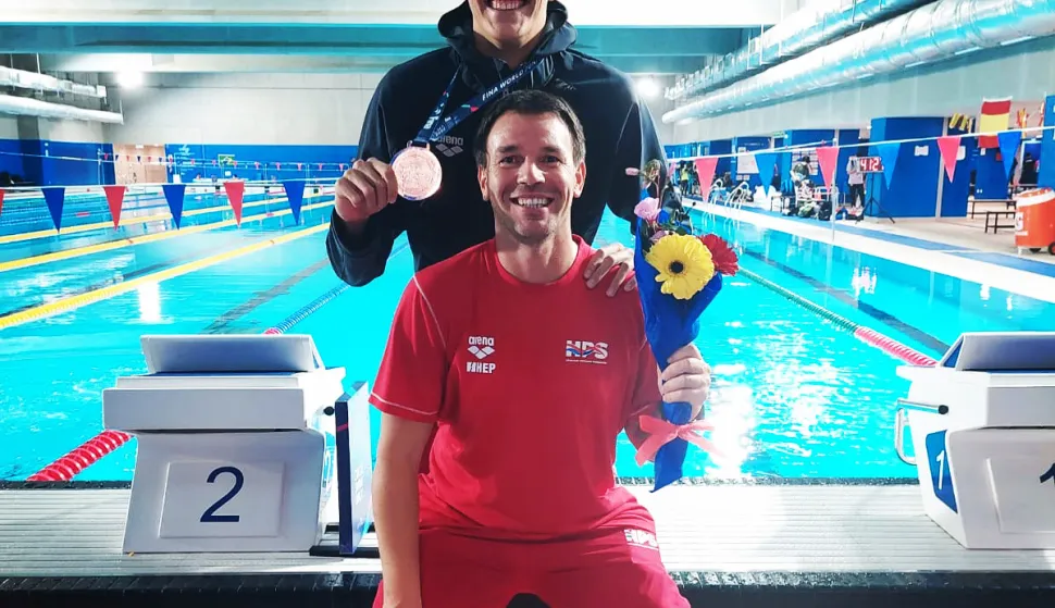 Zagreb, 3.9.2022.- Mlada hrvatska plivačica Jana Pavalić osvojila je zlatnu medalju u disciplini 50 leptir, a Jere Hribar brončanu u disciplini 50 slobodno na Svjetskom juniorskom prvenstvu u plivanju koje se odrava u Limi. foto HINA/ HPS/ ua