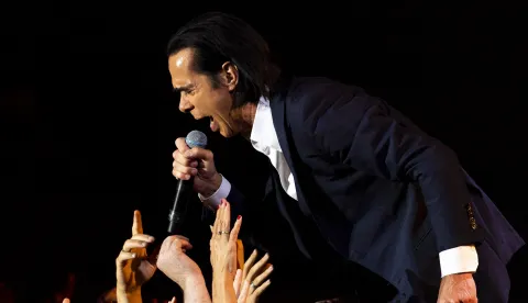 Nick Cave And The Bad Seeds en concert lors du festival "Rock en Seine" (25-28 ao&ucirc;t 2022) au parc de Saint-Cloud, le 26 ao&uuml;t 2022. &copy; Pierre Perusseau/Bestimage Nick Cave And The Bad Seeds in concert during the "Rock en Seine" festival (August 25-28, 2022) at Saint-Cloud park, August 26, 2022. Photo: Pierre Perusseau/Bestimage/BESTIMAGE