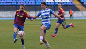 Osijek, 07. 12. 2925, Stadion Gradski vrt. Nogomet, Osijek - Hajduk (Split), Magenta liga za nogometa&scaron;ice.snimio GOJKO MITIĆ