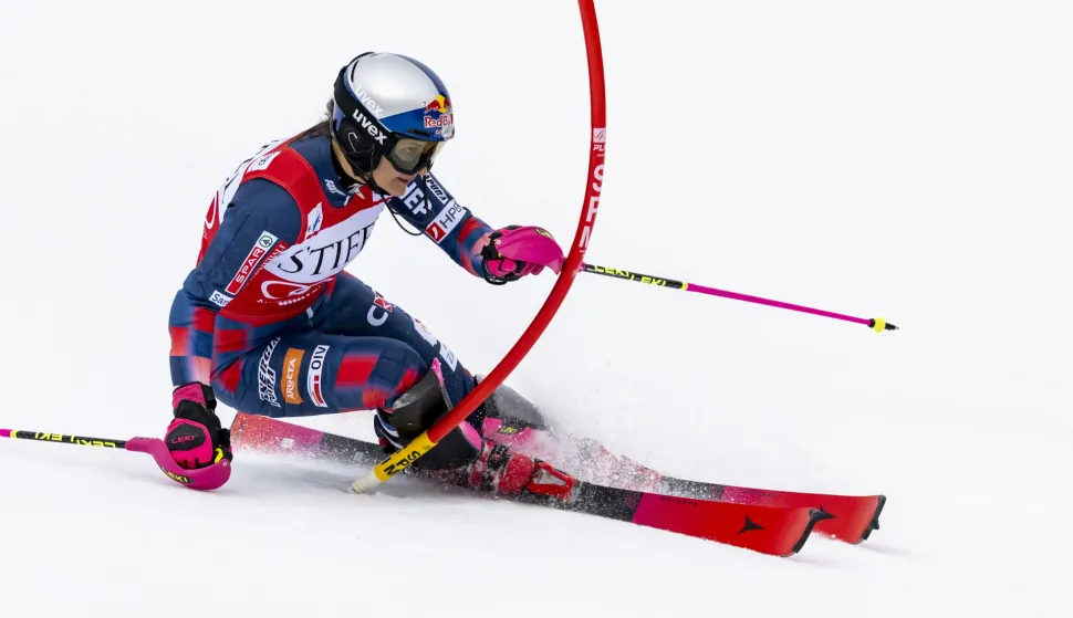 epa11992163 Zrinka Ljutic of Croatia in action during the first run of the women's Slalom race at the FIS Alpine Ski World Cup Finals, in Sun Valley, Idaho, USA, 27 March 2025. EPA/JEAN-CHRISTOPHE BOTT