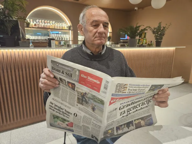 Silvestar Vrček, vjerni čitatelj Glasa Slavonije, 4.12.2025.Foto: Ivana Pau&scaron;ić