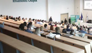 Osijek, 02. 10. 2024., FAZOS, 13. Međunarodni simpozij, Kopački rit jučer-danas-sutra, potpisivanje sporazuma JU PP Kopački rit-OBŽ-Sveučili&scaron;te J.J. Strossmayera u Osijeku, SNIMIO BRUNO JOBST