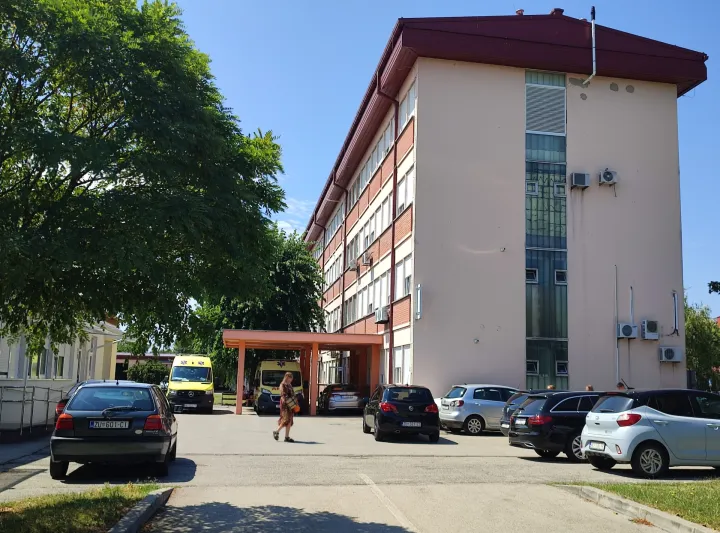 Dom zdravlja u Županji, srpanj 2025.snimila Marija Le&scaron;ić Omerović
