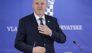 Zagreb, 04.12.2025.- Izjave nakon sjednice Vlade RH. Na fotografiji Branko Bačić.foto HINA/ Admir BULJUBA&Scaron;IĆ/ abu