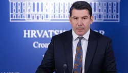 Zagreb, 20.11.2025. - Saborski zastupnik i predsjednik Mosta, Nikola Grmoja održao je konferenciju za medije s temom objava informacije o objavljenom zapisniku sa sastanka Radne skupine u Vijeću EU na kojoj se hrvatski predstavnik zalagao se za uvrštenje odredbe o obvezi providera da dostavljaju kriptiranu komunikaciju.Na fotografiji Nikola Grmoja.foto HINA/ Edvard ŠUŠAK