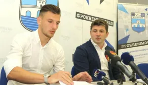 OSIJEK, 12. 06. 2016, STADION GRADSKI VRT. POTPISIVANJE UGOVORA IZMEĐU NK OSIJEK I BORNA BARIIĆ.snimio GOJKO MITIĆ