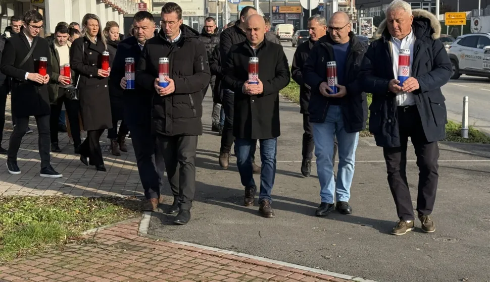 Na 26-tu godišnjicu smrti, vinkovački HDZ-ovci odali počast dr Franji Tuđmanu