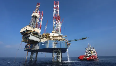 10.11.2022., Pula - Samopodizuca busacna platforma Labin Photo: Slaven Branislav Babic/PIXSELL