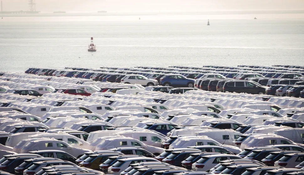 epa07164772 Vehicles parked in the harbour of Setubal wait to be dispatched during the strike of the dockers in Setubal, Portugal, 14 November 2018. A group of precarious dock workers from Dockers' Union and the Logistics Activity (SEAL) triggered a labor dispute with the port work company Operestiva, which affects several companies, including Autoeuropa. EPA/ANDRE AREIAS