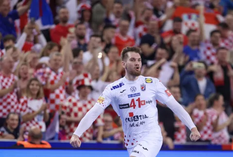 Zagreb, 28.01.2025 - Četvrtfinalni susret Svjetskog prvenstva rukometa&scaron;a: Hrvatska - Mađarska. Na slici Tin Lučin.foto HINA/ Damir SENČAR/ ds
