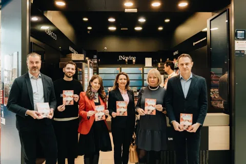 British American Tobacco (BAT), jedini domaći proizvođač i izvoznik duhanskih i bezdimnih proizvoda, u suradnji s Dru&scaron;tvom za socijalnu podr&scaron;ku predstavio je bro&scaron;uru o utjecaju duhanskih i nikotinskih proizvoda namijenjenu edukaciji maloljetnika i njihovih roditelja. 