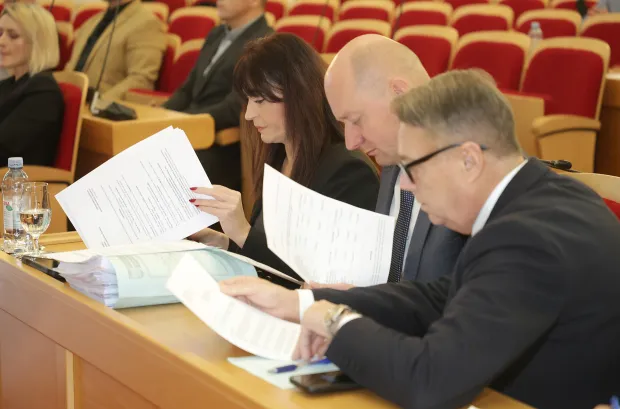 Osijek, 11. 12. 2025., Županijska 4, Velika vijećnica, Sjednica Skup&scaron;ine OBŽ, proračun, Nata&scaron;a Trami&scaron;ak; Josip Miletić; Goran IvanovićSNIMIO BRUNO JOBST