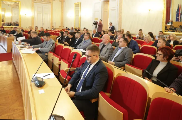 Osijek, 11. 12. 2025., Županijska 4, Velika vijećnica, Sjednica Skup&scaron;ine OBŽ, proračunSNIMIO BRUNO JOBST