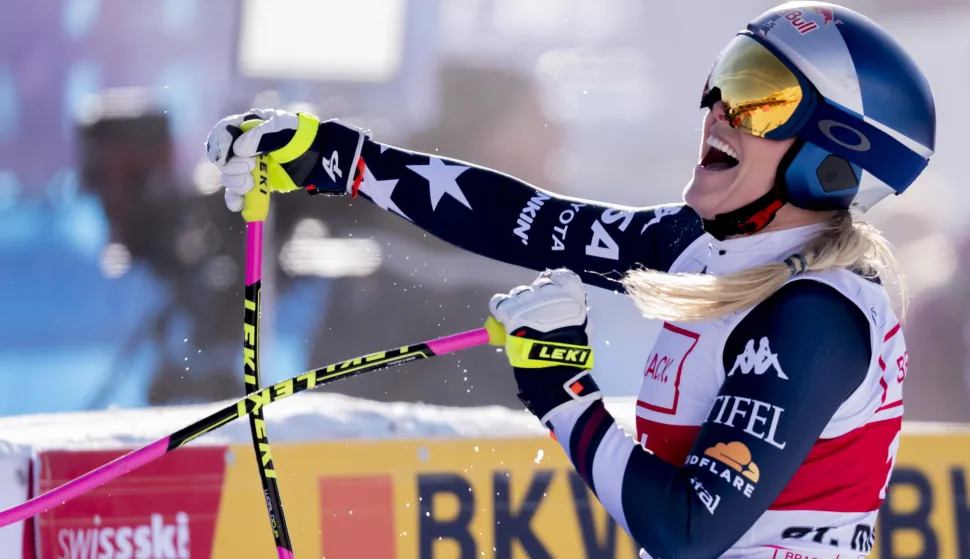 epa12586964 Lindsey Vonn of the United States reacts in finish area during the women's Downhill race at the Alpine Skiing FIS Ski World Cup, in St. Moritz, Switzerland, 12 December 2025. EPA/CLAUDIO THOMA