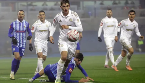 Zagreb, 13.12.2025.- Susret 17. kola hrvatskog nogometnog prvenstva Lokomotiva - Hajduk. foto HINA/ Admir BULJUBA?I?/ abu