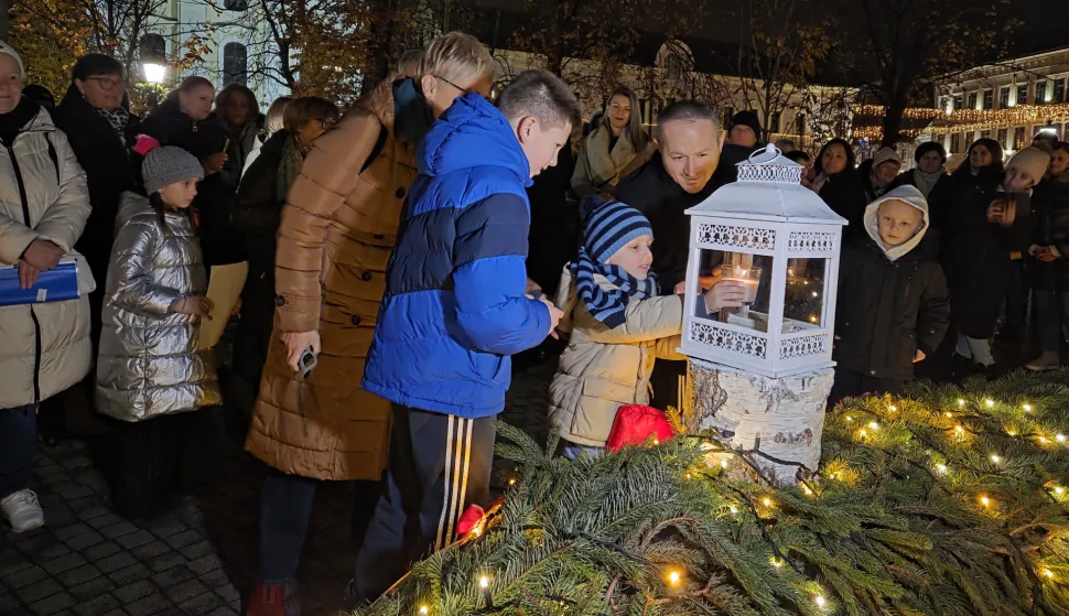 Vinkovci, treća adventska svijeća
